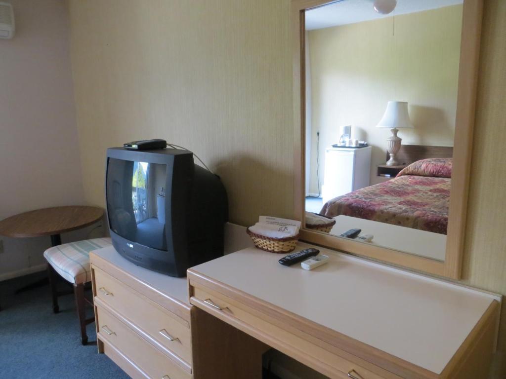 Harrison Village Motel Harrison Hot Springs Ruang foto