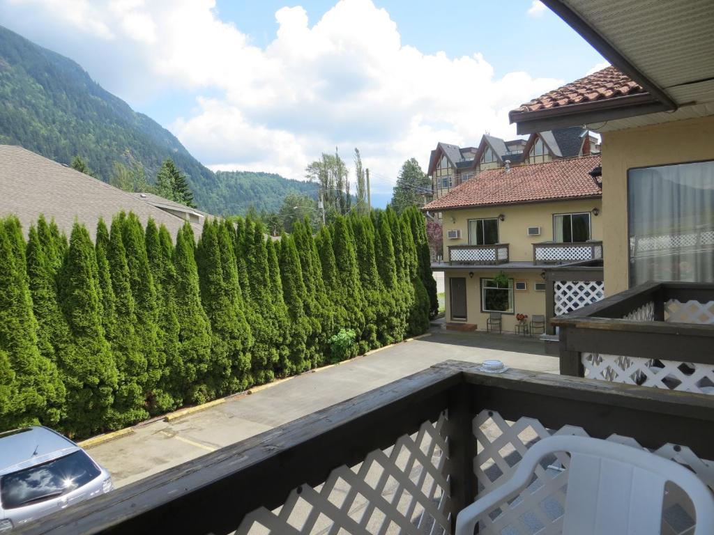 Harrison Village Motel Harrison Hot Springs Ruang foto