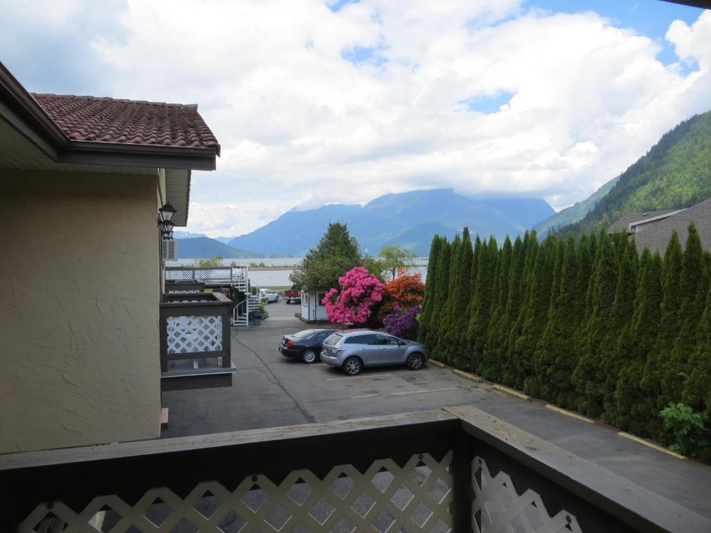 Harrison Village Motel Harrison Hot Springs Ruang foto