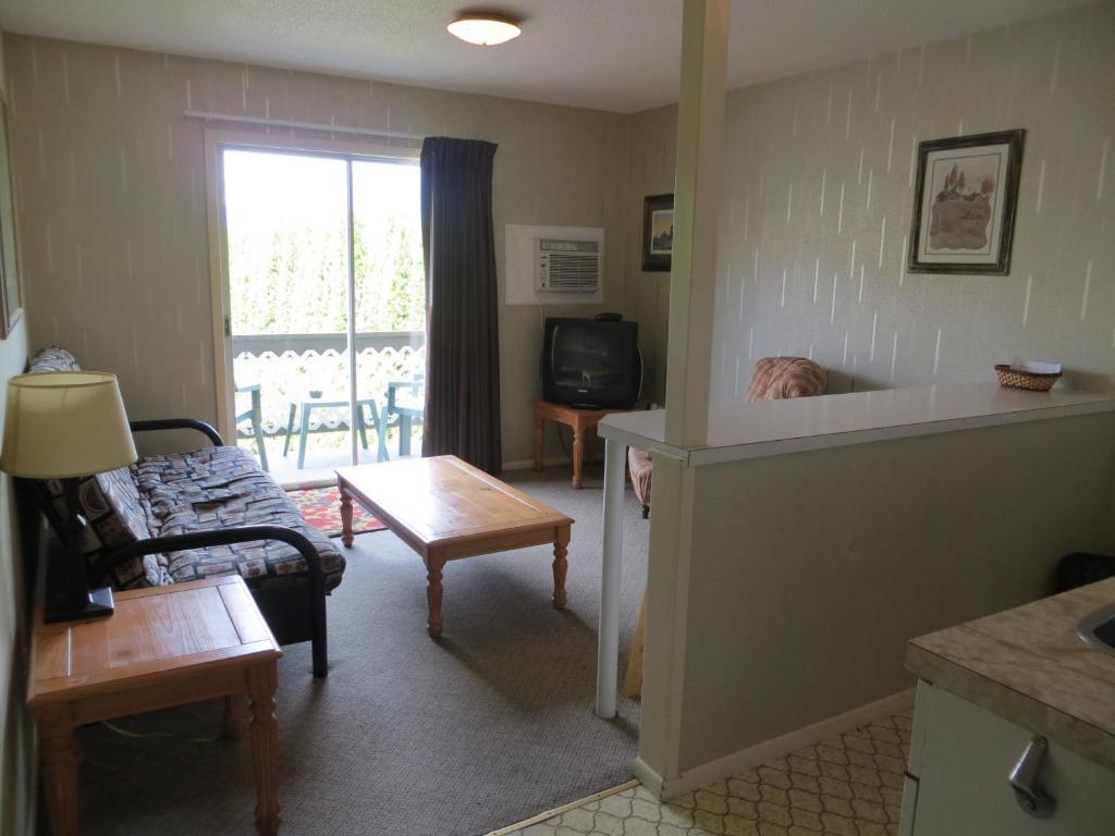Harrison Village Motel Harrison Hot Springs Ruang foto